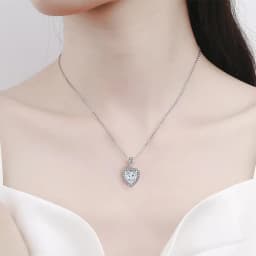 925 Sterling Silver Fashion Light Luxury Ice Flower Cut Love Crystal Zircon Necklace Birthday Party Anniversary Gift