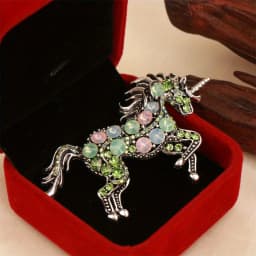 Baroque Luxury Horse and Unicorn Design Brooches for Men and Women, Jewelry and Accessories, Wedding, Holiday, and Party Gifts