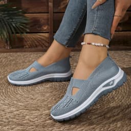 Women's Casual Sports Shoes with Breathable Mesh, Fashionable and Versatile, Soft Soles, Comfortable and Casual 2026 New