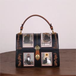 2026 Autumn and Winter New Niche Design High-End Handbag Retro Light Luxury Heavy Industry Boston Women's Pillow Small Square Ba