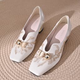 Elegant Embroidery Pattern Pumps Women Spring Autumn Comfort Thick Heel Square Toe Loafers for Woman Metal Detor Shoes Female