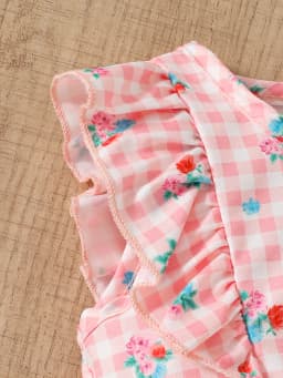 Cute Baby Girl's Summer Bestselling Round Neck Small Flutter Sleeve Infant Baby Romper with Hat, 2-Piece Set