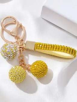 Women's Fashion Jewelry Rhinestone Covered Ball Key Ring Car Keychain Bag Pendant - Elegant Accessory for Automobile Keys