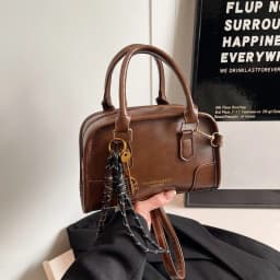 2026 Summer Vintage Small Bag for Women New Fashion Single Shoulder Messenger Bag Women's Handheld Commuter Pillow Bag