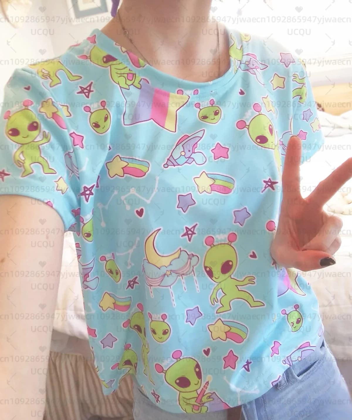 Pastel Alien Cropped Tee with Rainbows and Stars Women's Short Sleeve Crop Top Casual T-shirt Kawaii Fairy Kei Yume Kawaii