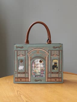 2026 Light Luxury Niche Design Fashion New Cat Bag Light Luxury Heavy Industry Craft Embroidery Thread Small Square B