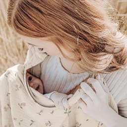 1 pc Nursing Cover Cloth - Outdoor Breastfeeding Shawl, Anti-Exposure Gauze Feeding Cover-up, Breathable Nursing Scarf for Mater