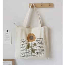 Minimalist Floral Botanical Canvas Tote Bag, Stylish & Spacious Reusable Bag, Great for Errands, Travel & Casual Outings Lovers