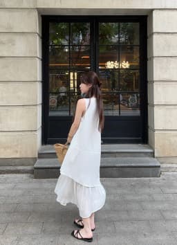 Women's Sleeveless White Midi Dress Loose Layered Ruffle Hem Casual Summer Beach Flowy Dress