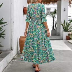 2026 new Bohemian vacation style cake dress, printed V-neck five-quarter sleeve dress