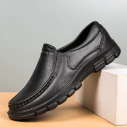 Men's Chef Shoes Waterproof and Oil-Proof Kitchen Chef Shoes Light and Non-Slip Hotel Restaurant Shoes Garden Shoes Plus Size 48