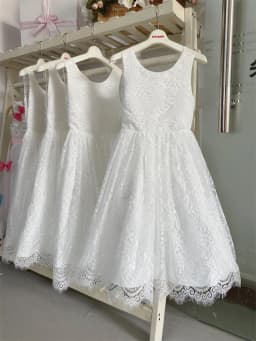 White Lace Flower Girl Dress with Big Bow Elegant Sleeveless A-Line Ball Gowns Formal Communion Wedding Party Dresses