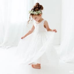 White Lace Flower Girl Dress with Big Bow Elegant Sleeveless A-Line Ball Gowns Formal Communion Wedding Party Dresses