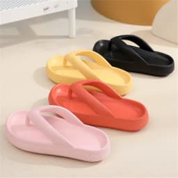 Non Slip Platform Flip Flops Women 2026 Summer Soft Sole Cloud Slippers Woman Thick Sole Clip Toe Beach Sandals Couple Shoes