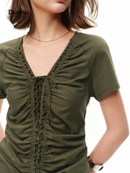 DUSHU Layered Wooden Collar T-Shirt with Pleated Straps and Waist-Defining Detail 2026 Summer New Arrival Style for Slimming Fit