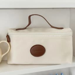 New Nylon Cosmetic Bag with Leather Label Lightweight Portable Toiletry Bag Fashion Travel Makeup Organizer for Women Men