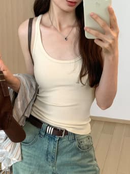 Zjaiss 2026 Summer Women Tank Top Slim Fit U-Neck Sleeveless Cami Top Trendy Solid Color Versatile Y2K Camisole for Outdoor Wear