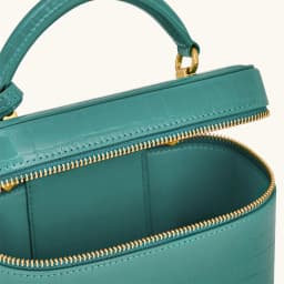 JW PEI Croc Embossed Small Box Bag French Exquisite Shoulder Handbag for Women Elegant Crossbody Purse Daily Commute Party Use