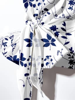 Summer Comfortable and Casual Women's Plus Size White Plant Pattern Twisted Top, Navy Blue Wide Leg Pants Set, Two-Piece Set