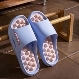 Casual Non-slip EVA Thick Sole Slippers Comfort Foot Acupressure Bathroom Slippers Summer Style Home Slippers Women Beach Wear