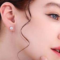 DOTEFFIL 0.5-1 Carat D Color Moissanite Stud Earrings For Women Top Quality 100% 925 Sterling Silver Sparkling Wedding Jewelry