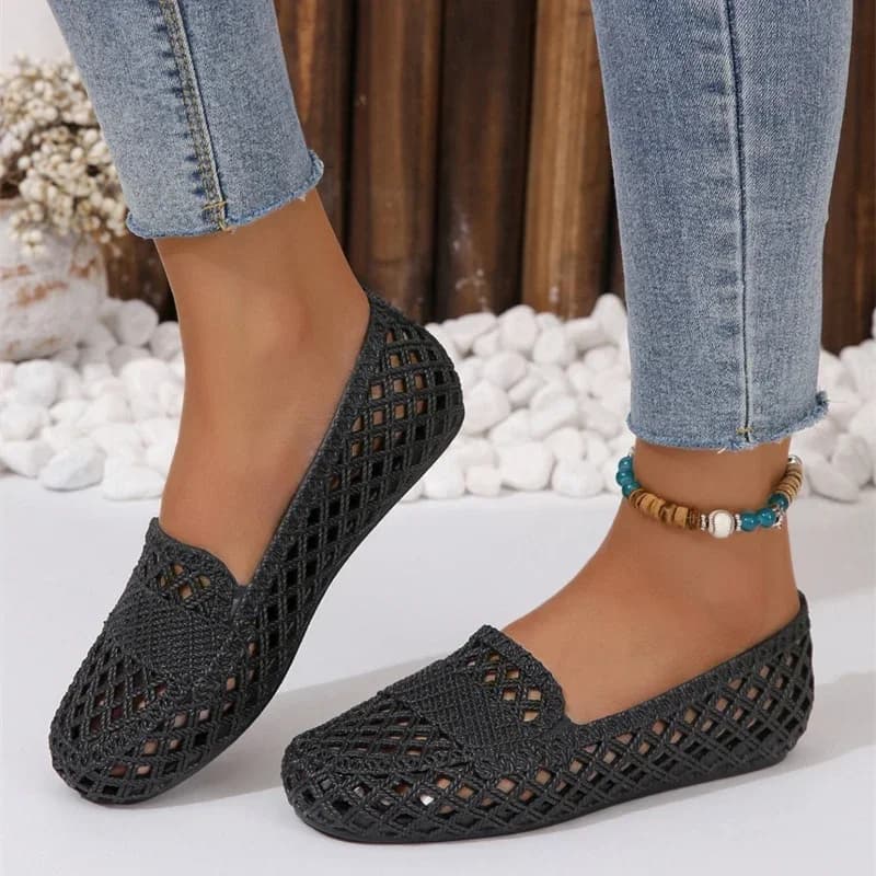 New Summer Style Mesh Breathable Versatile Lfashionable, Comfortable, Casual and Wear-resistant Women's Flat Toe Sandals