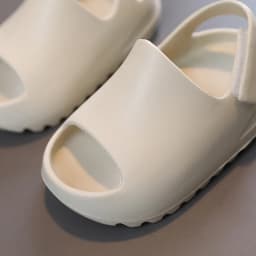 Children's Slippers Summer Wear Sandals Slippers Wholesale Beach Shoes Foreign Trade Hole Shoes for Small Children Baby Shoes