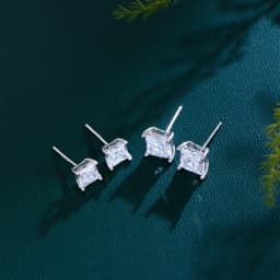 QooLady S925 Sterling Silver Exquisite Shiny Square Cubic Zirconia Stud Earrings for Women Trendy Jewelry Accessories Gift SE025