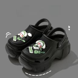 New Sandal Slippers DIY Women Mules Summer Cute Cartoon Clogs Beach Sandals Cave Hole Female Garden Shoe For Students Girls