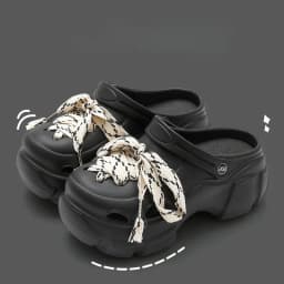 New Sandal Slippers DIY Women Mules Summer Cute Cartoon Clogs Beach Sandals Cave Hole Female Garden Shoe For Students Girls