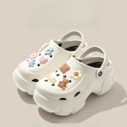 New Sandal Slippers DIY Women Mules Summer Cute Cartoon Clogs Beach Sandals Cave Hole Female Garden Shoe For Students Girls