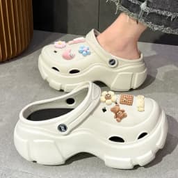 New Sandal Slippers DIY Women Mules Summer Cute Cartoon Clogs Beach Sandals Cave Hole Female Garden Shoe For Students Girls