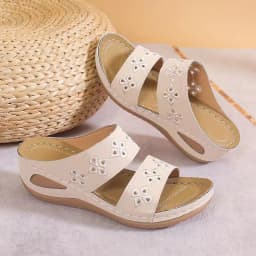 New Women Slippers Embroider Flowers Leather Women's Sandals Outdoor Light Casual Wedges Slippers Slip on Summer Shoes for Woman