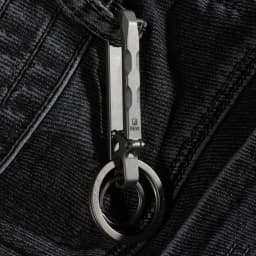 Luxury Titanium Men Belt Key Chain Lightweight Waist Hanging Buckle Durable for Car Key Ring Holder EDC Quickdraw Male Gifts