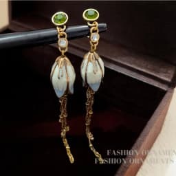 Modern Jewelry Green Glass Pretty Lotus Long Chain Dangle Earrings For Women Girl Party Wedding Gift 2023 New