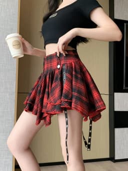 Gothic Mini Skirt with Hanging Grommet Strap Tiered Ruffles High Waist Tartan Skirt Women Teen-Girl Grunge Punk Rock Y2K Outfit