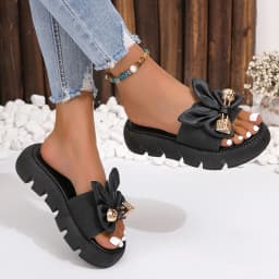 Summer Casual Fashion Round Toe Flat Solid Color Comfortable Open Toe Metal Decorated Non-Slip Women's Slippers