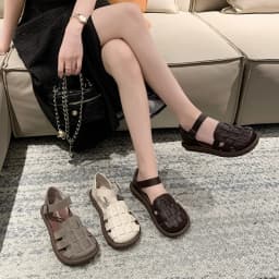 new Women's Summer Zapatillas De Mujer Shoes Square Toe Flat Sandals Leather Women Gladiator Sandals Slip on Ladies Beach Shoes