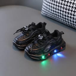 Zapatos Niña 202New LED Child Trainers 1-8Years Old Boy Girl Tennis Shoe Sport Shoe for Toddlers Glowing Kid Sneakers Kids Shoe