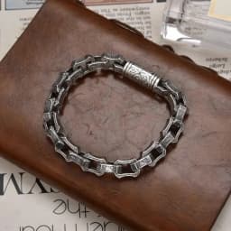 QN New European and American Vintage Carved Fashion Bracelet Dominant Personality Punk Wrist Jewelry Accessories
