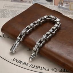 QN New European and American Vintage Carved Fashion Bracelet Dominant Personality Punk Wrist Jewelry Accessories