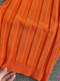 2024 Solid Color Crew Neck Tank Top Vacation Beaded Decor Sleeveless Tank Top For Summer Women's Clothing Crop Top