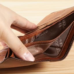 Suitability Men's Dark Brown Vintage Leather Wallet RFID Anti Theft Brush Safe Slim and Stylish Multib Card Holder Perfect Gift