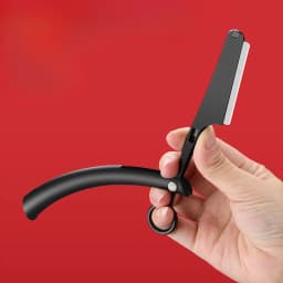 Manual razors for men are good with stainless steel sharp old-fashioned shavers, haircuts and eyebrow shavers