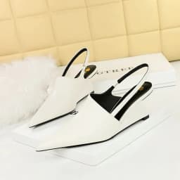 Women Retro 6.5cm High Heels Wedges Designer Pumps Strange Mules Lady Pointed Toe Middle Low Heels Patent Leather Classic Shoes