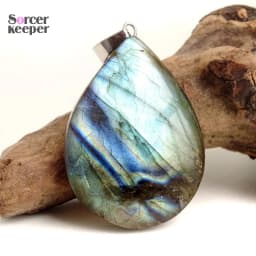 Stone Craft Natural Labradorite Raw Stone Polishing Geometric Shape Crystal Labradorite Pendent Exquisite Natural Training Stone