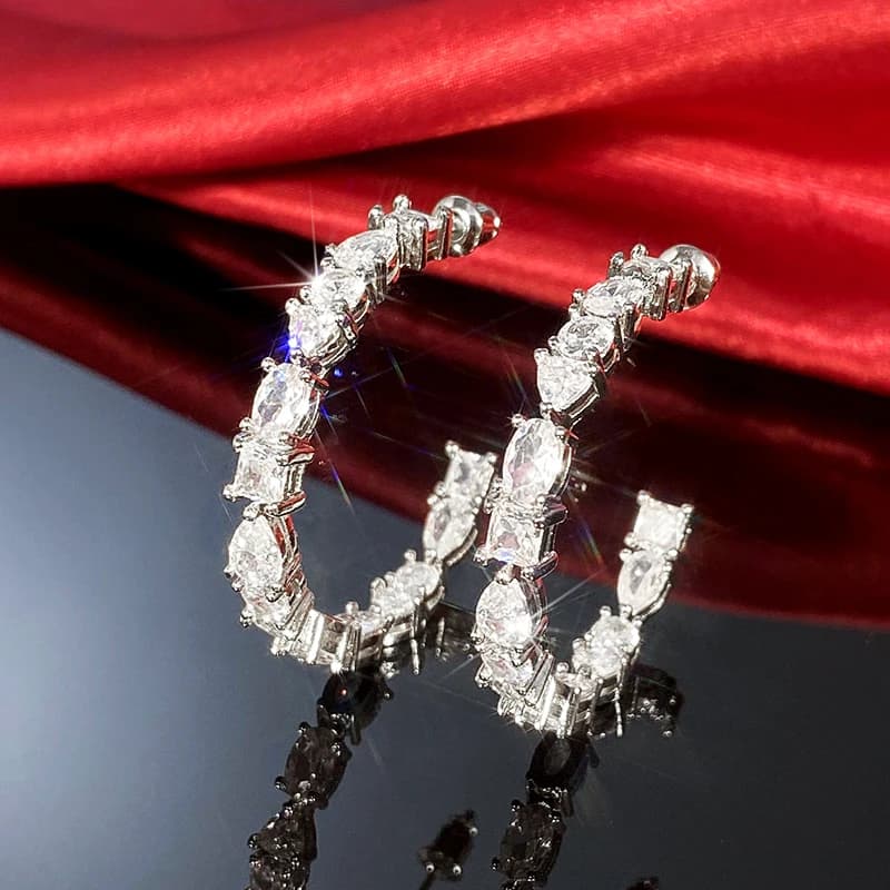 Huitan Luxury Paved Cubic Zirconia Big Circle Hoop Earrings for Women Silver Plated Modern Fashion Lady's Accessories OL Jewelry