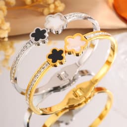 Stainless Steel Fashion Shell Flower Bangles for Women Trendy Shiny Zircon Can Open Bracelets Hand Accessories Gifts for Friends