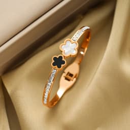 Stainless Steel Fashion Shell Flower Bangles for Women Trendy Shiny Zircon Can Open Bracelets Hand Accessories Gifts for Friends