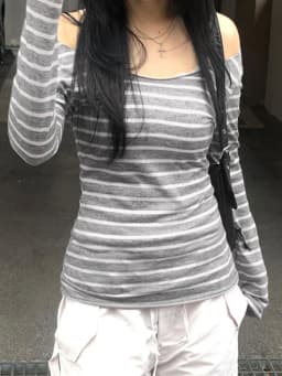 Japanese Basic Slim Long Sleeve Stripe Tee Off Shoulder O Neck Korean Street Style Spring Autumn Y2K Gray T Shirt Women